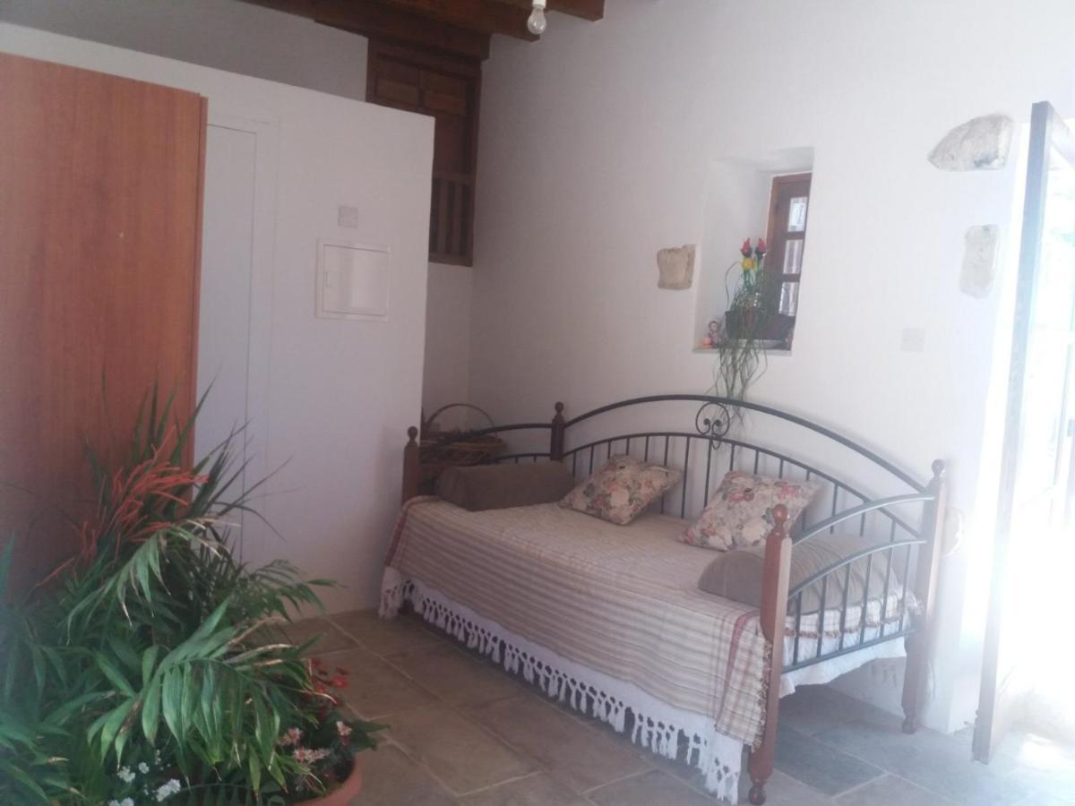 Fyti Georgia'S House Bed & Breakfast エクステリア 写真